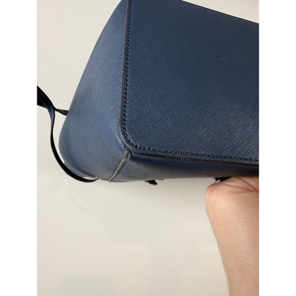 Michael Michael Kors Gilly Large Drawstring Travel Tote Leather Navy Blue Bag - Picture 7 of 15